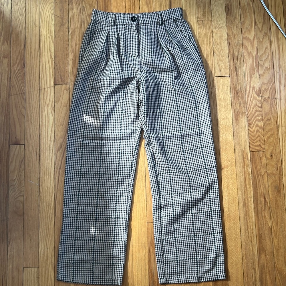 Brown, tan, and green houndstooth Primark pants, size 8